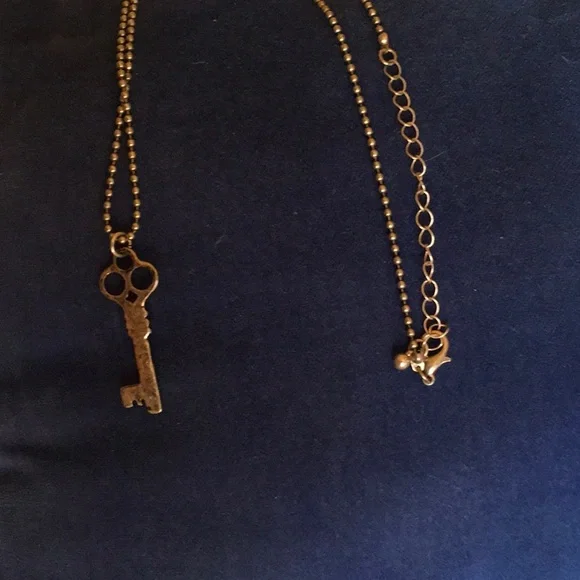 Gold Tone Key Necklace - Picture 2 of 4